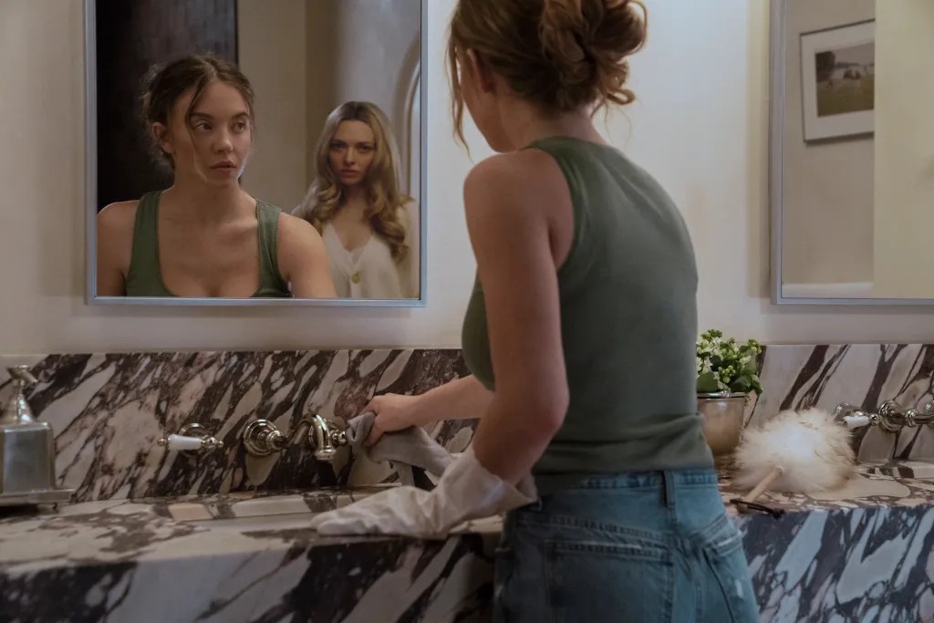 Paul Feig’in yönettiği, Sydney Sweeney ve Amanda Seyfried’in başrollerini paylaştığı yeni gerilim filmi The Housemaid’den fragman